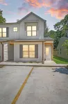 Oaks Cottages Modern 2BR Retreat