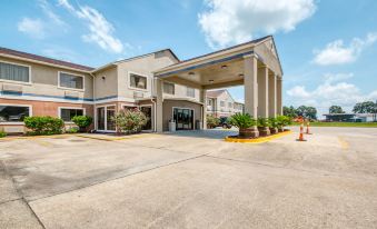Baymont by Wyndham Donaldsonville LA - Housity