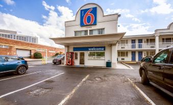 Motel 6 Washington, DC - Convention Center