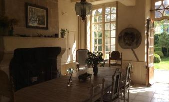 Hotel des Tailles - Housity