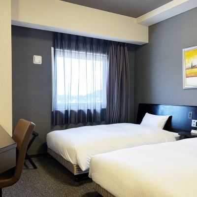 本館ツインルーム(喫煙) ホテルルートイン関 クーポン