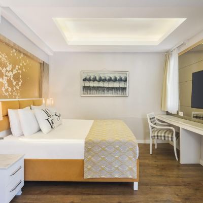Lake Standard Room Lyra Resort Promo Code