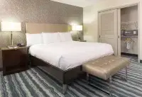DoubleTree by Hilton Wilmington Hotel a 