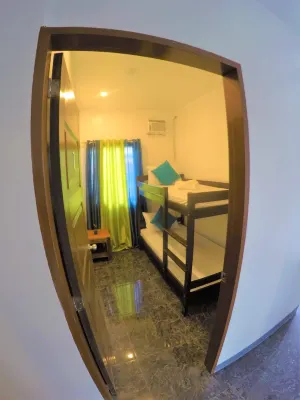 Fil-Can Hostel Coron