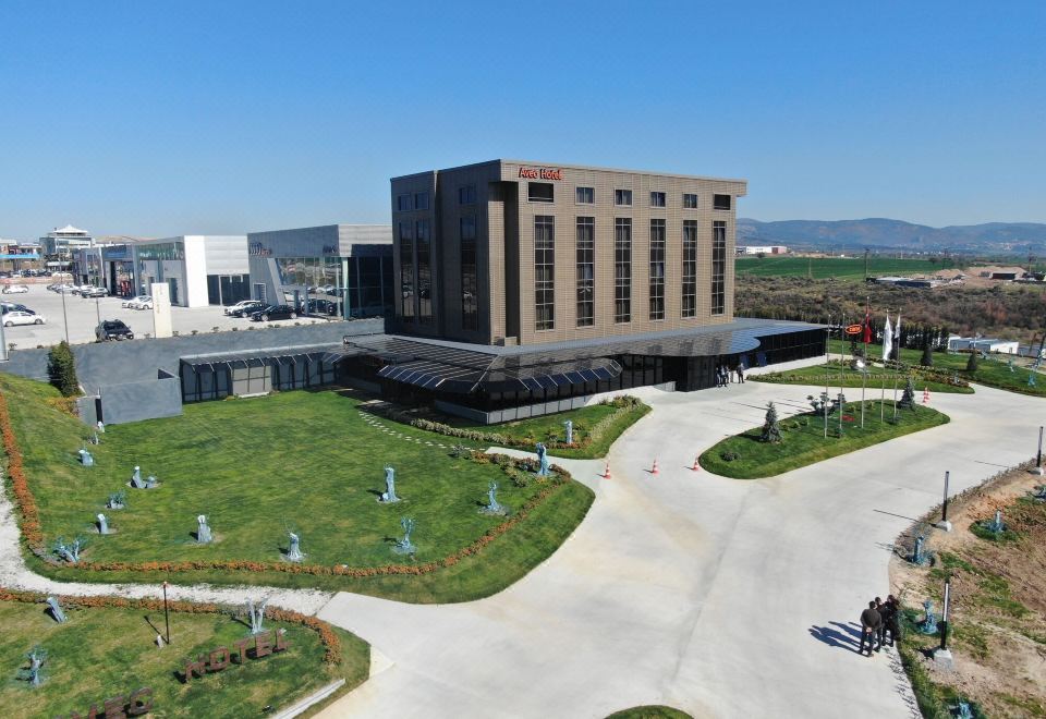 Avec Hotel - Housity