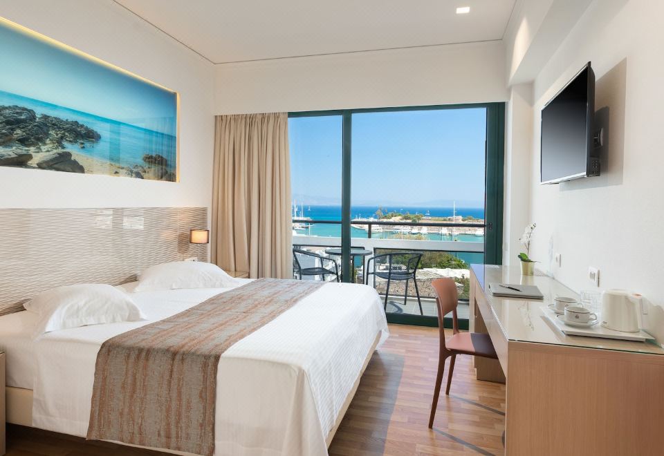 城市开间， 2 张单人床， 城市景观