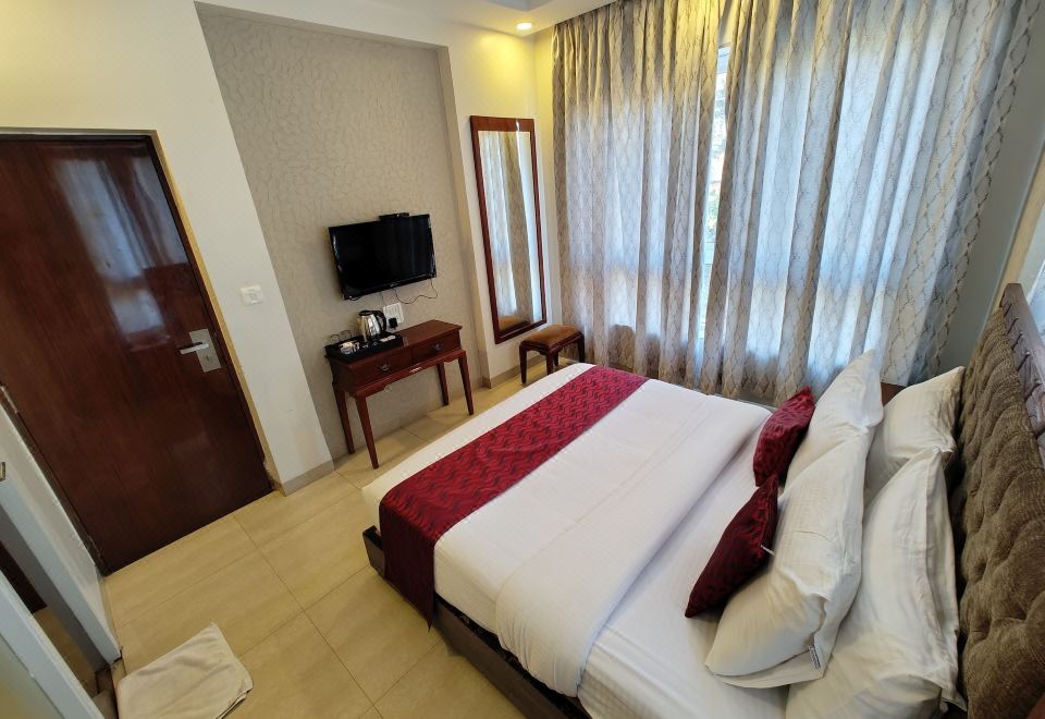 Vits PanchganiPremium Studio