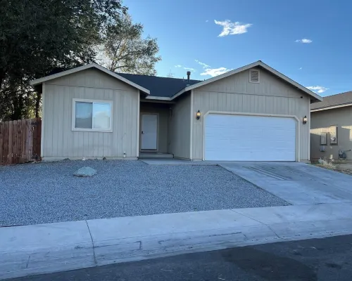 Charming 3-bedroom house with AC and WiFi in superb Fallon Hotels in Fallon