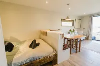 A Place in the Pennines Hotel a Delph