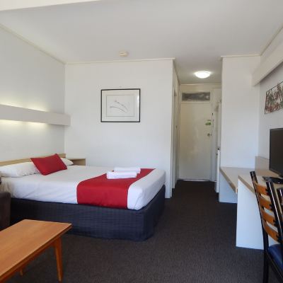 Standard Queen Room Kingston Lobster Motel Promo Code