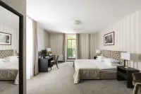 Amberton Cathedral Square Hotel Vilnius Hotels in 