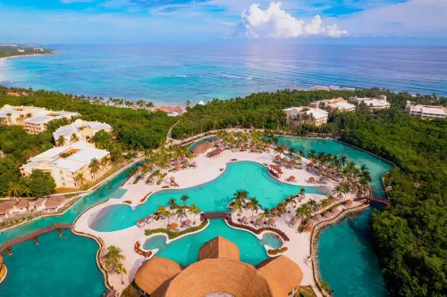 Grand Palladium Select White Sand Resort & Spa - All Inclusive