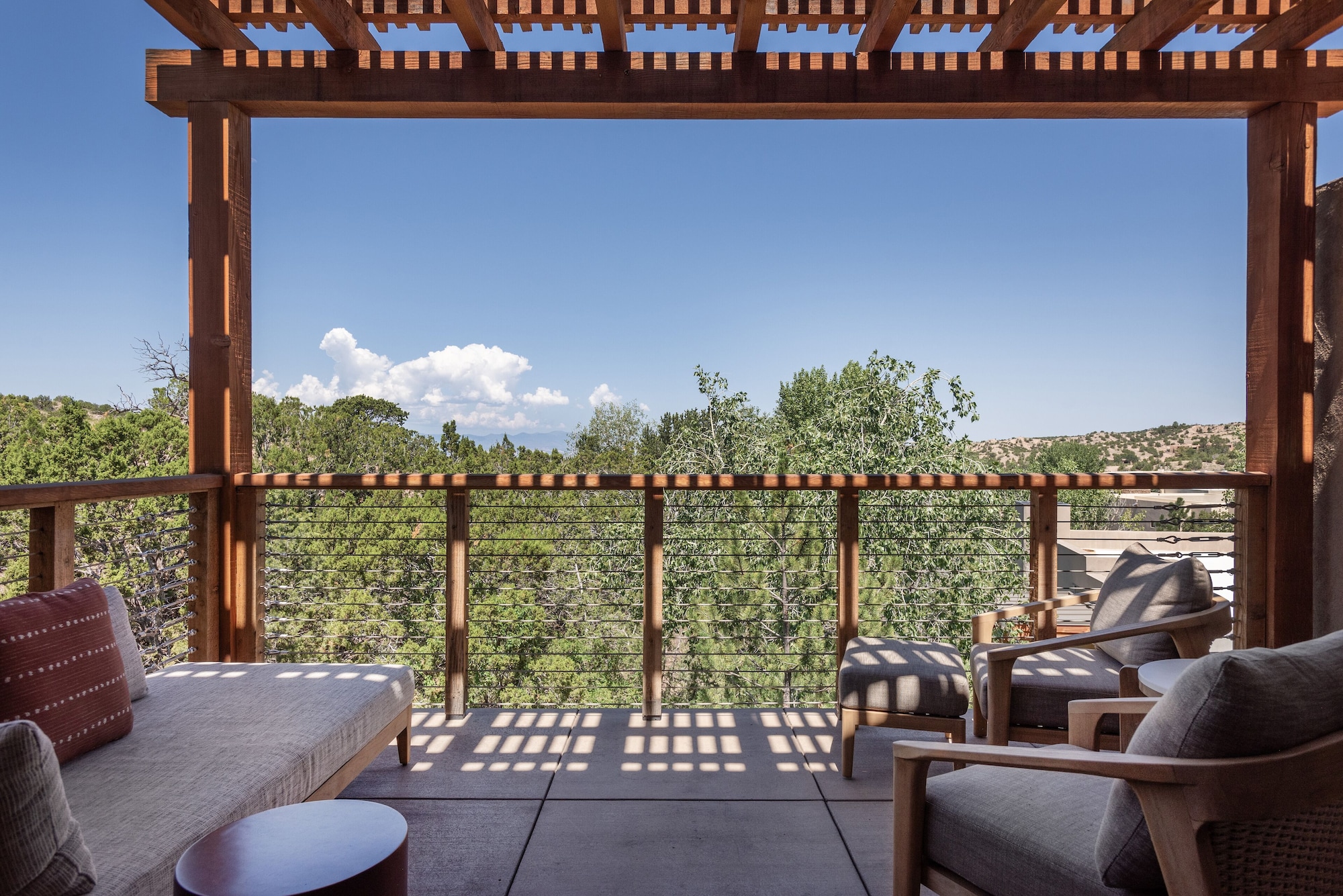 两卧室连通豪华小屋（两张特大床）