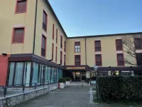 Hotel Clementi Отели в г. 