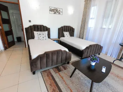 TB 15 Hotels in 