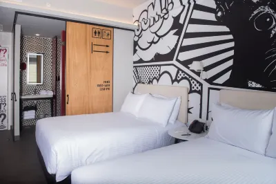 Radisson Red Miraflores Hotels in 