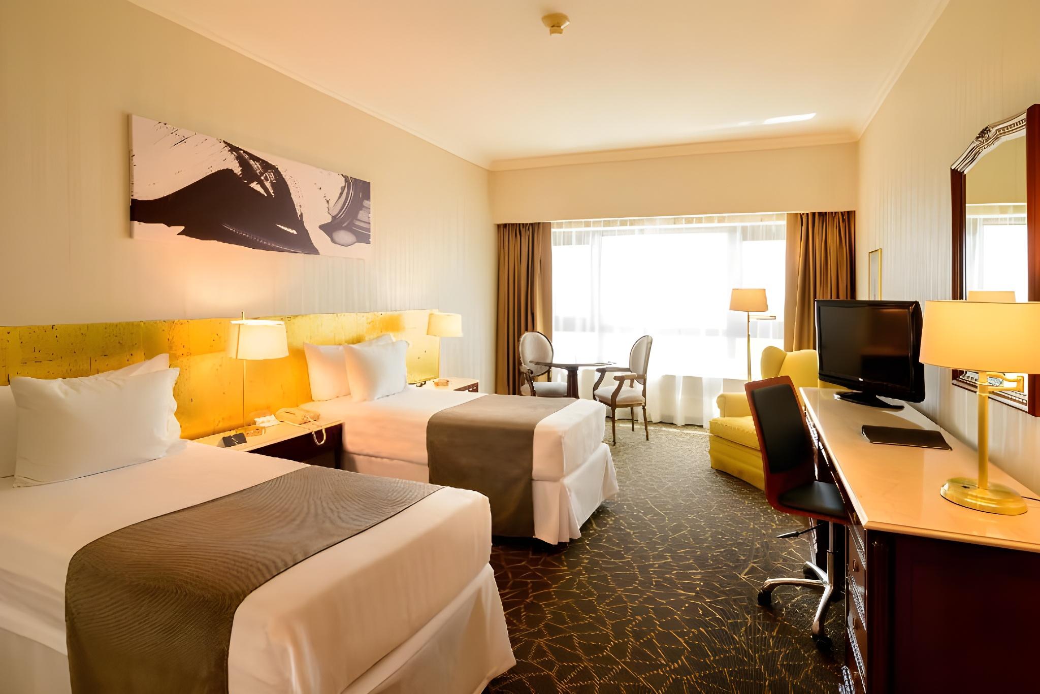 Radisson Montevideo Victoria Plaza Hotel房间，2张单人床，禁烟