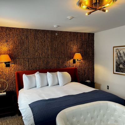 Basic Room Queen Anne's Revenge Promo Code
