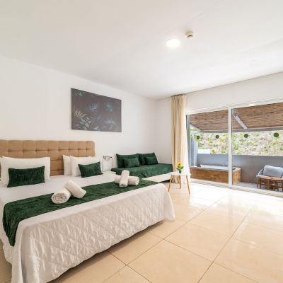 Suite With Private Jacuzzi Bamboo Suites Promo Code