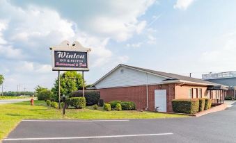 Winton Inn & Suites