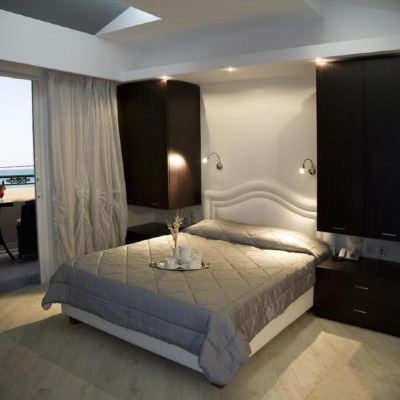 Double or Twin Executive Twin Room Sea View