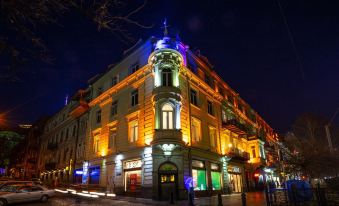 Tiflis Opera Aparthotel