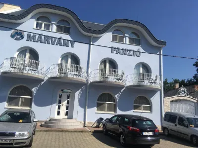 Márvány Panzió Các khách sạn ở 