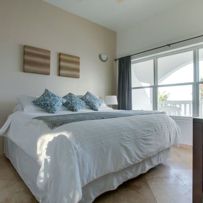 One-Bedroom with Lagoon View