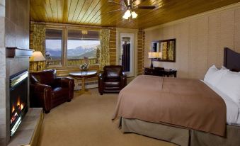 Overlander Mountain Lodge