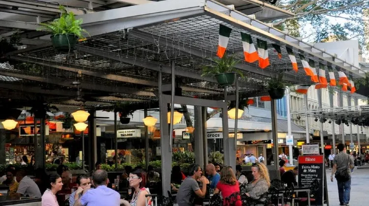 YHA Brisbane City 食事・レストラン