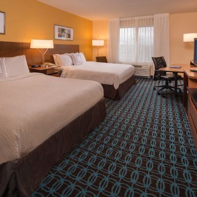 Hearing Accessible Guestroom Two Queens