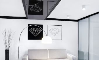 Diamonds Apartment