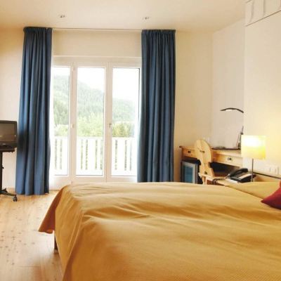 Junior Suite Hotel Laudinella Promo Code