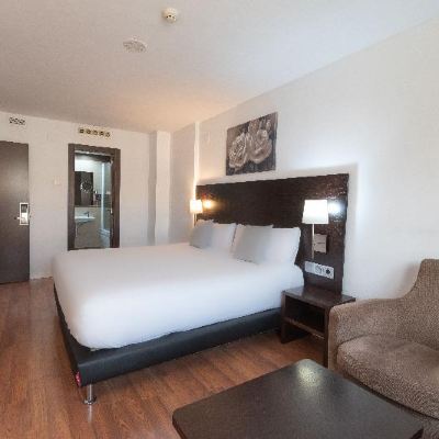 Double Or Twin With Large Bed Alda Zaragoza Independencia Promo Code