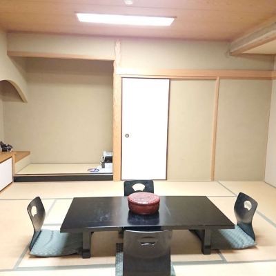 日式十帖榻榻米房 今治皇冠山飯店優惠