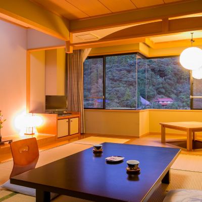 Spacious 8-Tatami Room (with A Sunken Table And A Wide Veranda Where You Can Stretch Your Legs) [Japanese Room] [Non-Smoking] [Mountain View] [River View] 一の俣温泉観光ホテル クーポン