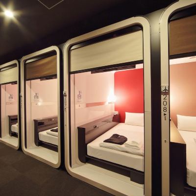 2 Business Class Cabins - Female ファーストキャビン 愛宕山 クーポン