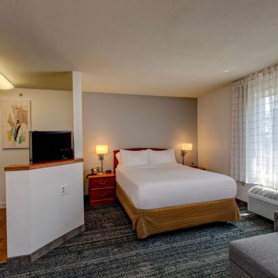 Queen Studio with Sofa Bed TownePlace Suites Denver Southwest/Littleton Promo Code
