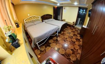Hostel Santiago de Latacunga - Housity