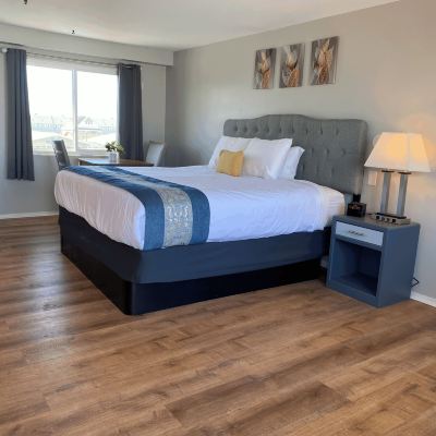 King Bed, 2nd Floor Ways Motel Promo Code