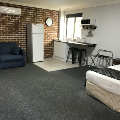 Family Suite with Balcony Coffs Shearwater Motel Promo Code