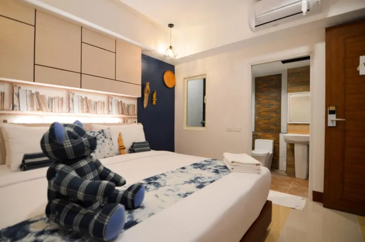 ห้องดีลักซ์ เตียงใหญ่ 1 เตียง