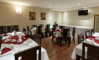 Mokorro Hotel - Housity