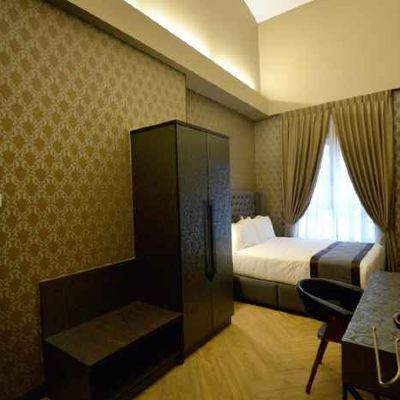 Duplex Comfort Room 1969 Business Suites Promo Code