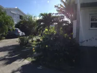 Waterfront Villa  5 min to beaches Hotels in 