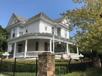 The Gables Inn Bed & Breakfast Hôtels à : 