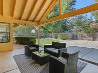 Spacious 4-bedroom Home サッターのホテル