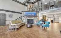 Duluth Inn & Suites Near Spirit Mountain