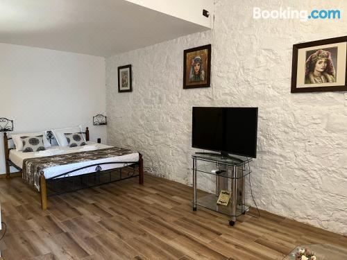 带露台一室公寓