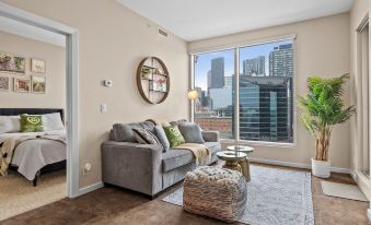Globalstay. Downtown Calgary Apartments. Free Parking